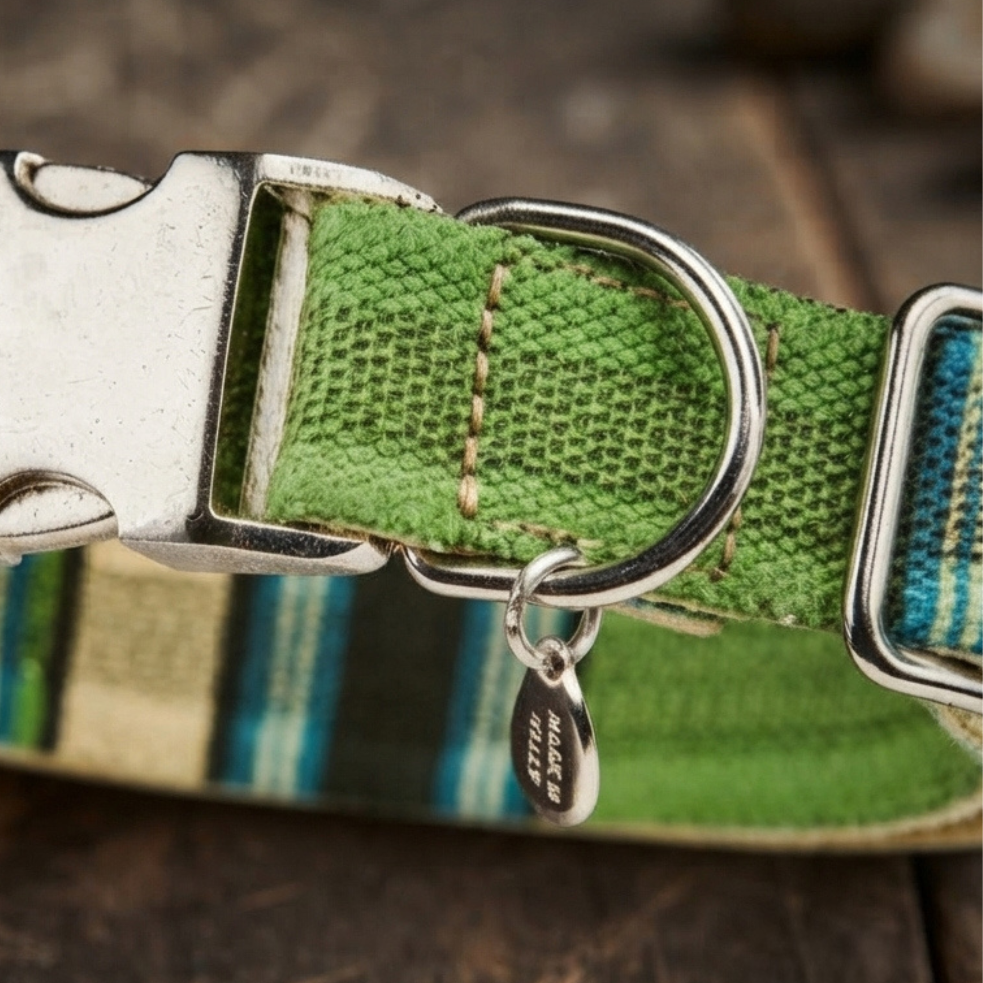 Malucchi Luxus Hundehalsband TRACK in Strepped green - strapazierfähiges Baumwoll Halsband im urbanen Look