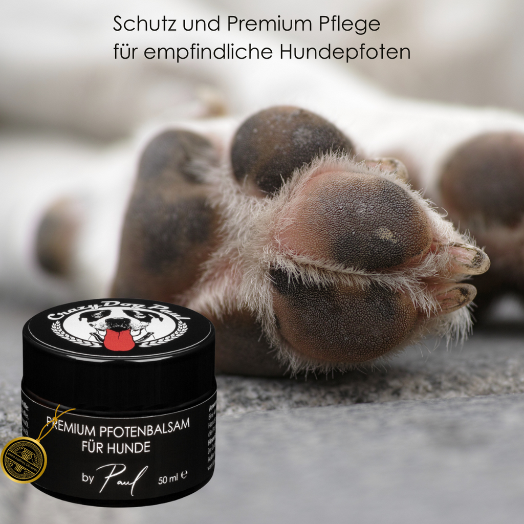 Was tue ich gegen raue Pfoten & Liegeschwielen? Die Haut braucht hier tiefe Fettzufuhr die rissige Ballen lindern, schnell einzieht und langanhaltend vor Streusalz, Hitze und rauem Asphalt schützt.. Mehr Infos findest du hier: